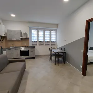 What An Up Apartament Mediolan